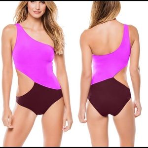 Araks Elmar One Piece Side Cut Out Swimsuit Nwot size Medium